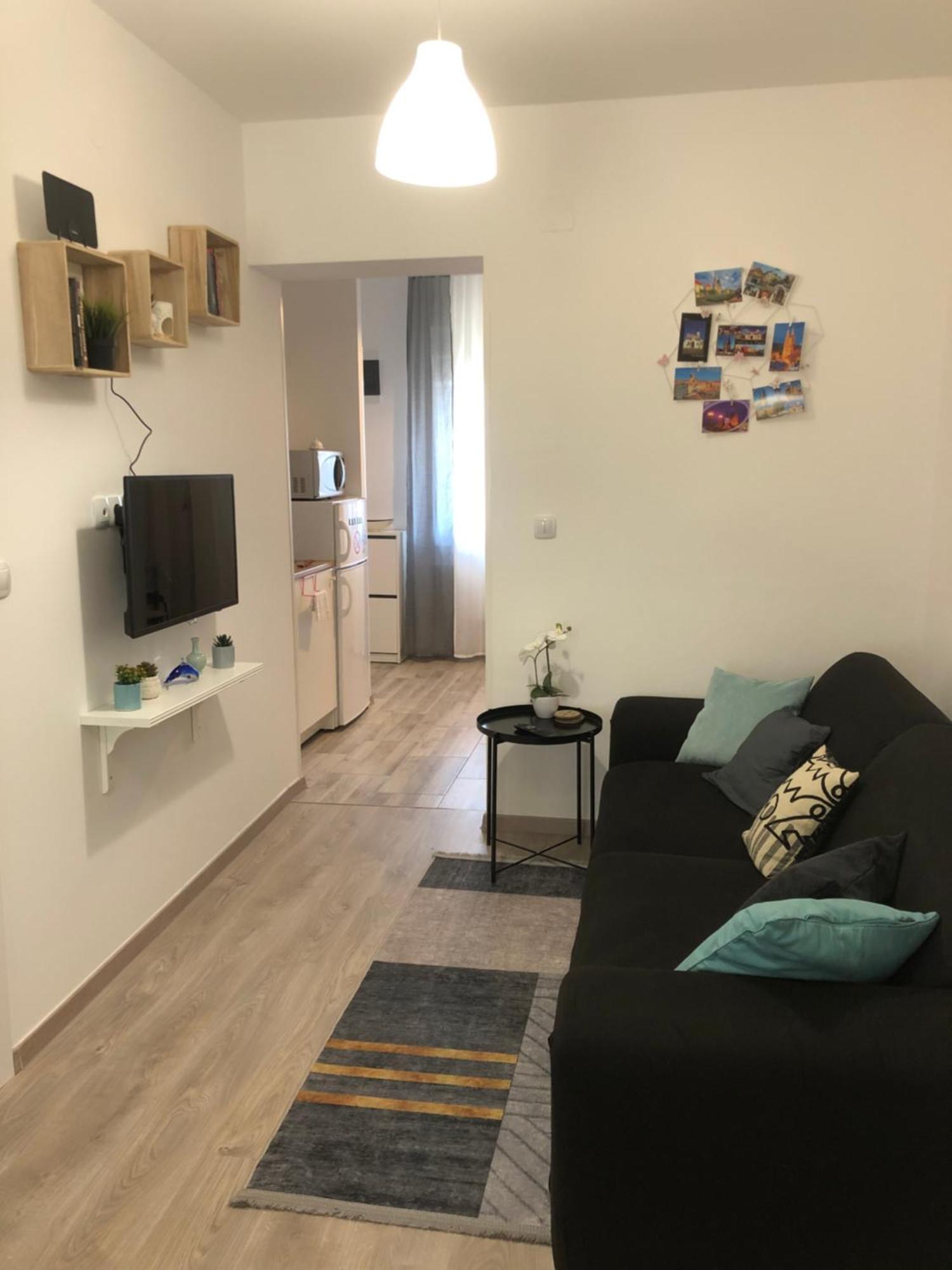 Studio Stipe- With Free Parking, Self Check-In 0-24 萨格勒布 外观 照片